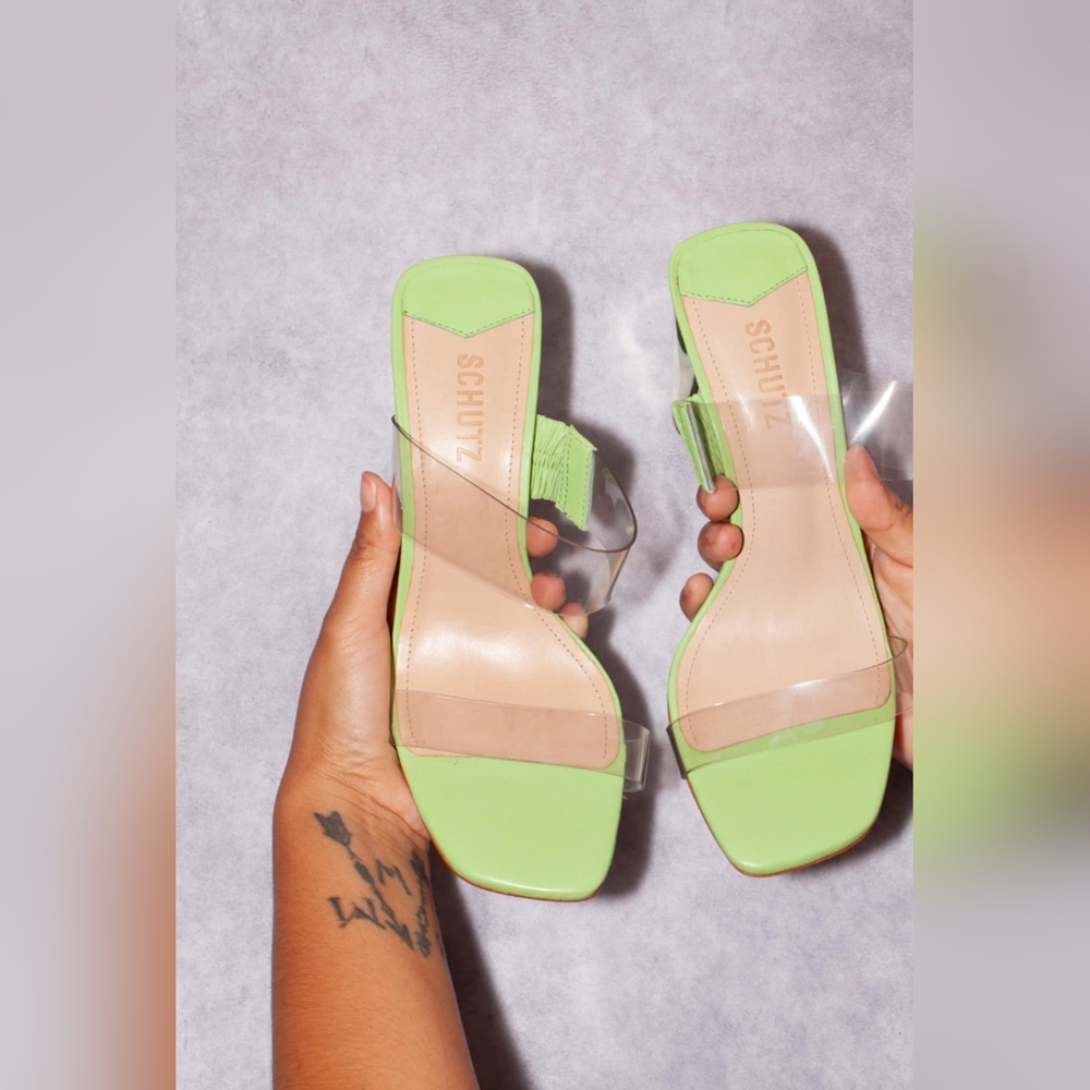 Schutz Ariella Acrylic Sandal / Green New Size 8